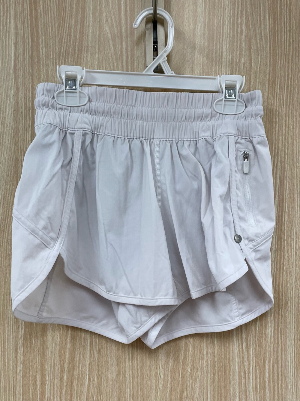 Lululemon White Shorts Size 4